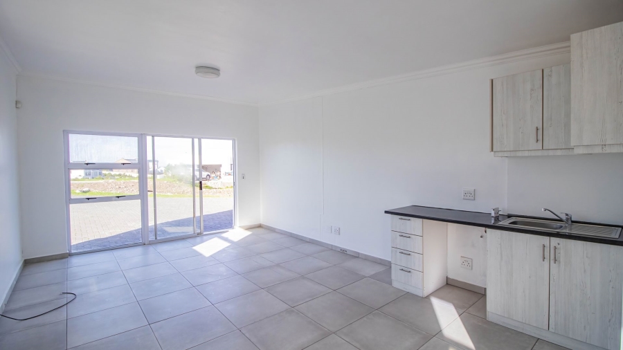 4 Bedroom Property for Sale in Hoogland Western Cape